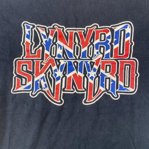 Lynyrd Skynyrd Graphic Band Tee Thrifted Vintage Style Size M - Picture 2 of 12